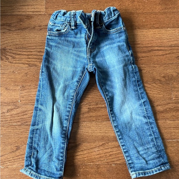 4 pairs of gap jeans - Picture 2 of 5